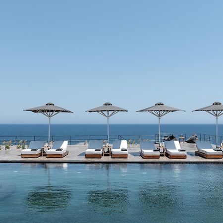 Colombos Beachfront Foinikia  ภายนอก รูปภาพ